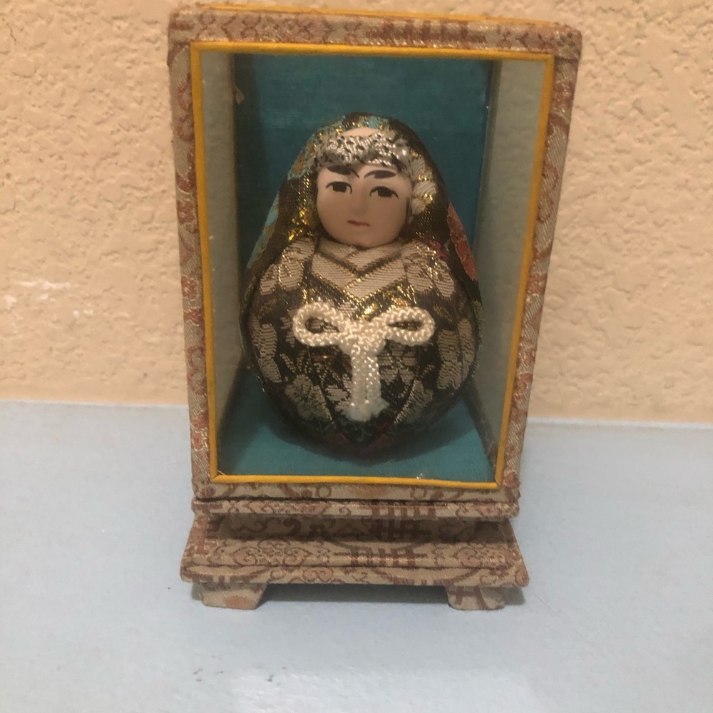 Japanese glass figure box